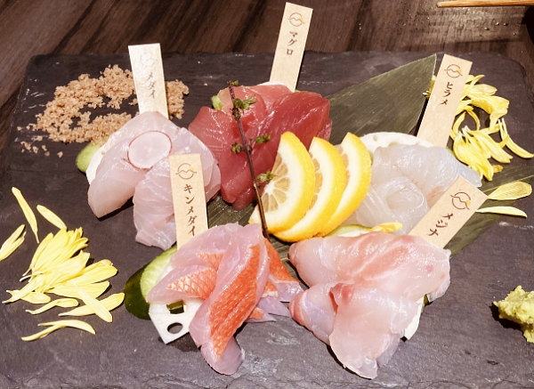 三崎漁港直送の鮮魚刺身5点盛