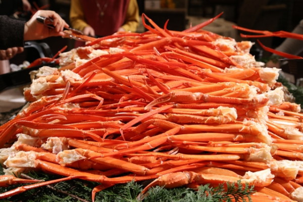 カニ食べ放題×ホテルブッフェを満喫!