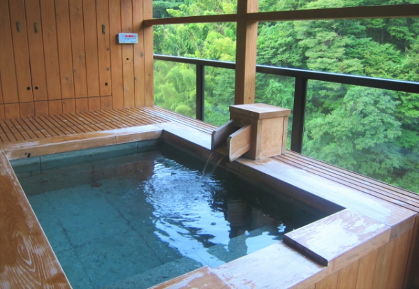 箱根温泉宿の貸切風呂