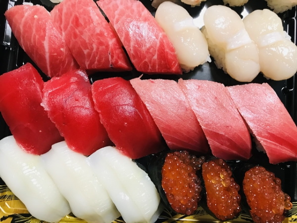 熱海のホテルバイキングで楽しめる寿司食べ放題